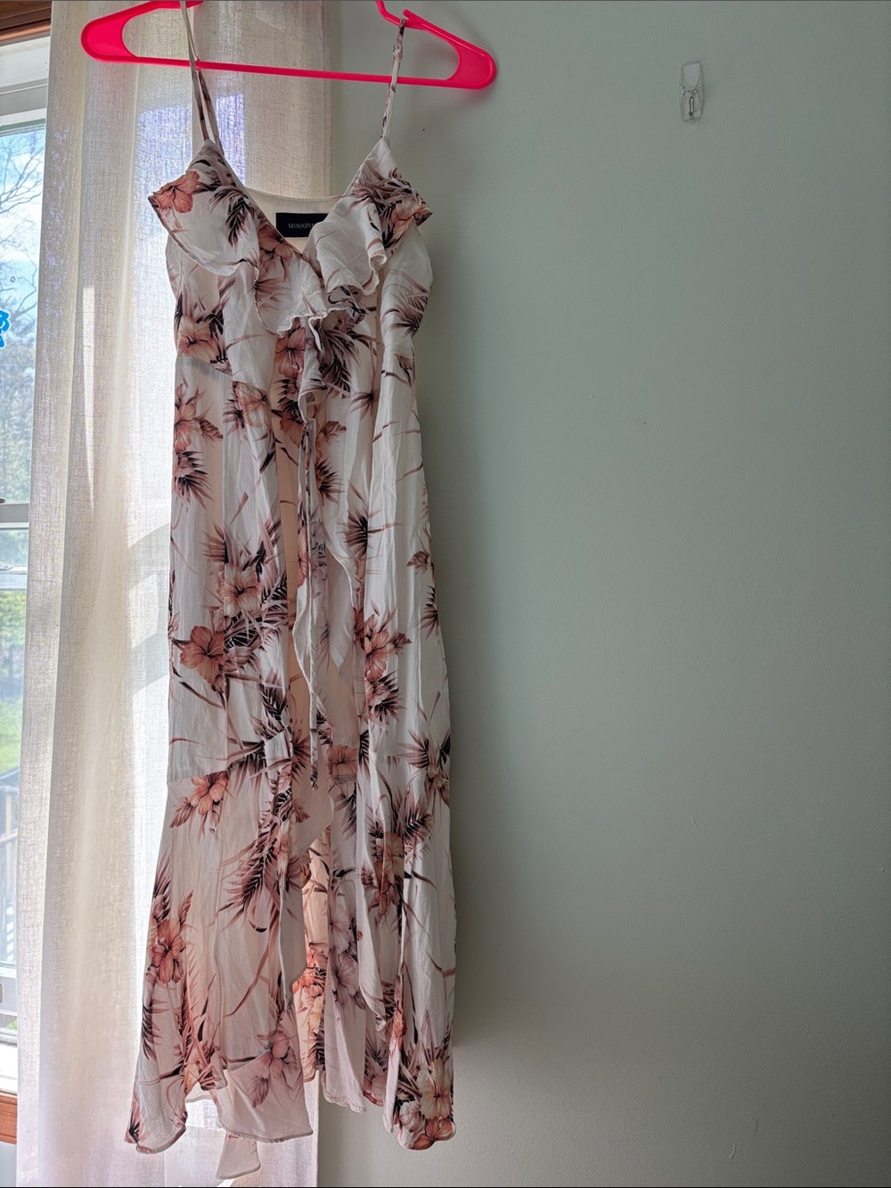 MINKPINK White Maxi Dress with Blush Floral Print